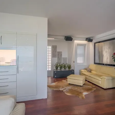 Casa Lorenzo